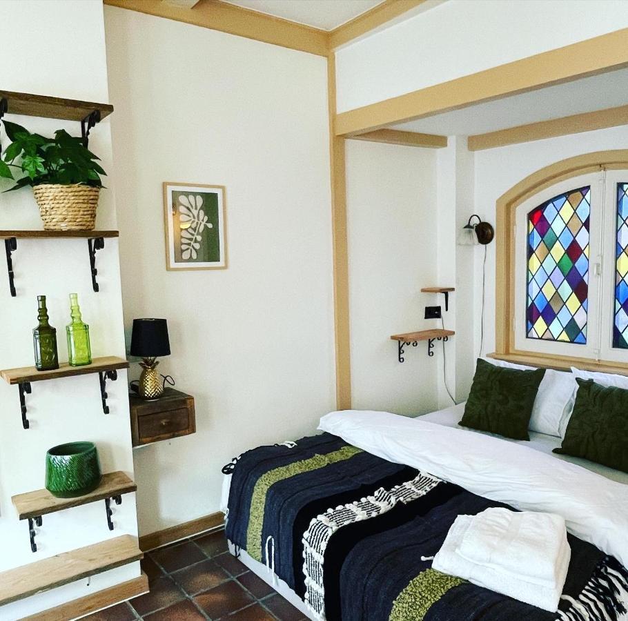 Bed and Breakfast Toast By Night Haarlem Esterno foto