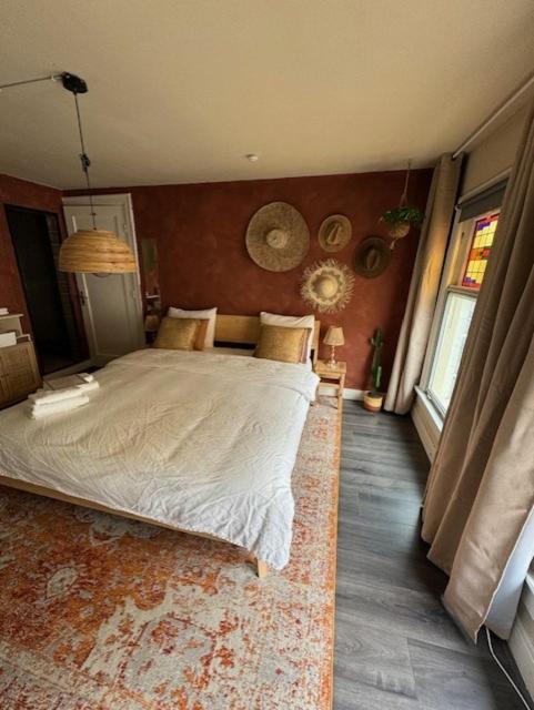 Bed and Breakfast Toast By Night Haarlem Esterno foto